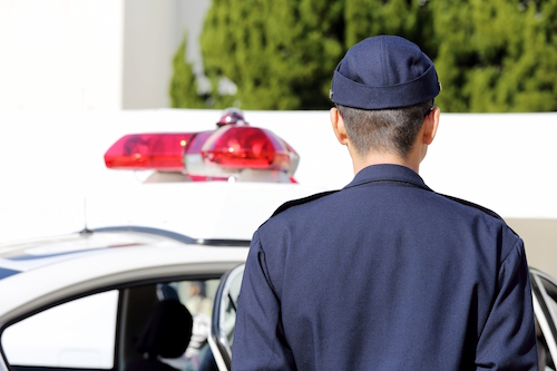 駐車場内での当て逃げ バンパーやミラーに擦られた後や傷がある場合の対処法