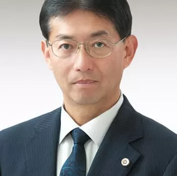 p_00378_tomohiro_takenaka_l